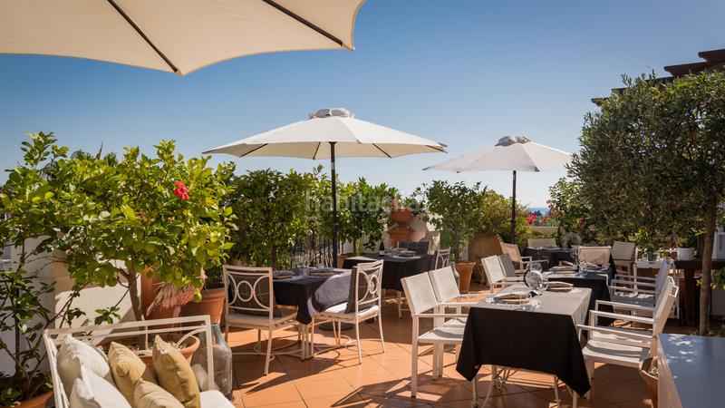Foto 9d1f7497-1728-46ff-80e2-584783de6e13. Ático increíble propiedad con vistas panorámicas! en Marbella