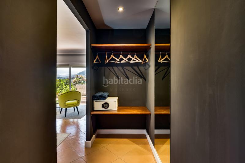 Foto b4b1c599-6d4c-465f-9c7e-2a4f8a677b71. Ático increíble propiedad con vistas panorámicas! en Marbella