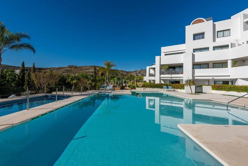 Foto 326ae32c-abee-4911-9321-b37fa179473b. Location appartement avec parking piscine dans Los Flamingos Benahavís