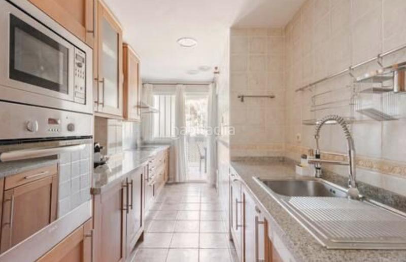 Foto aad7f6f2-1cae-45ed-b7e3-da0dfa3f1f14. Location attique avec parking piscine dans lomas de Marbella club Marbella