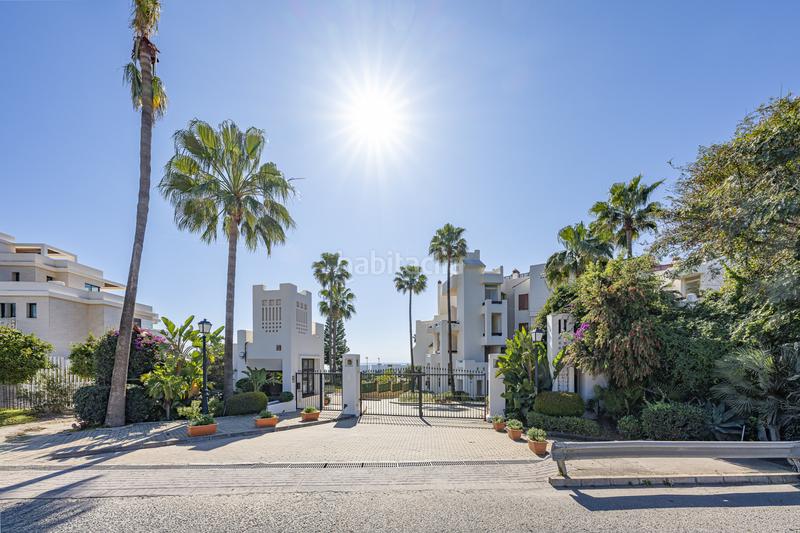 Foto cf930bd5-e3d5-453a-aeda-51bf873d7985. Appartement mit parking pool in El Velerín Estepona