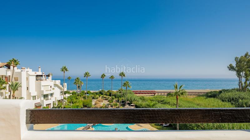 Foto 013a1ae8-722e-401f-a43b-9bdb16bdd917. Ático hermoso, renovado, penthouse de tres dormitorios situado en prestigious beachfront community bahia del velerin, . en Estepona
