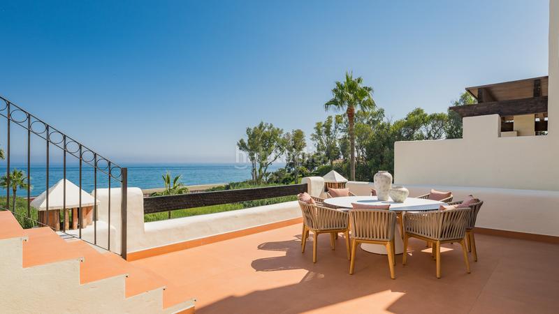 Foto 09e615fb-387b-475f-a36e-a057b93df713. Ático hermoso, renovado, penthouse de tres dormitorios situado en prestigious beachfront community bahia del velerin, . en Estepona
