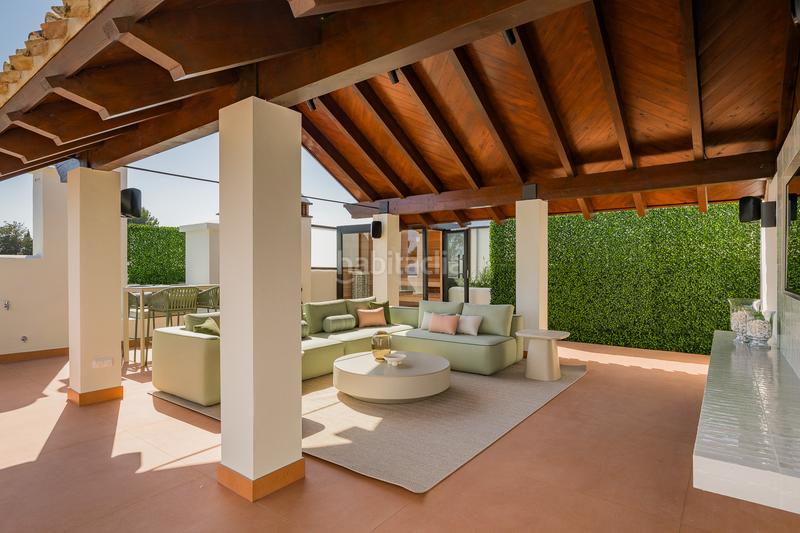 Foto 5f2aaf77-2454-498f-975f-fdeb8a2f1328. Ático hermoso, renovado, penthouse de tres dormitorios situado en prestigious beachfront community bahia del velerin, . en Estepona