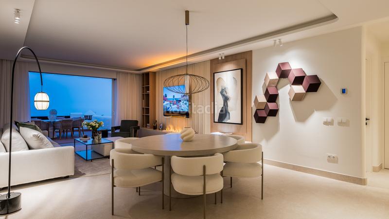 Foto ee60524f-123e-426a-a396-70b36eebc225. Ático hermoso, renovado, penthouse de tres dormitorios situado en prestigious beachfront community bahia del velerin, . en Estepona