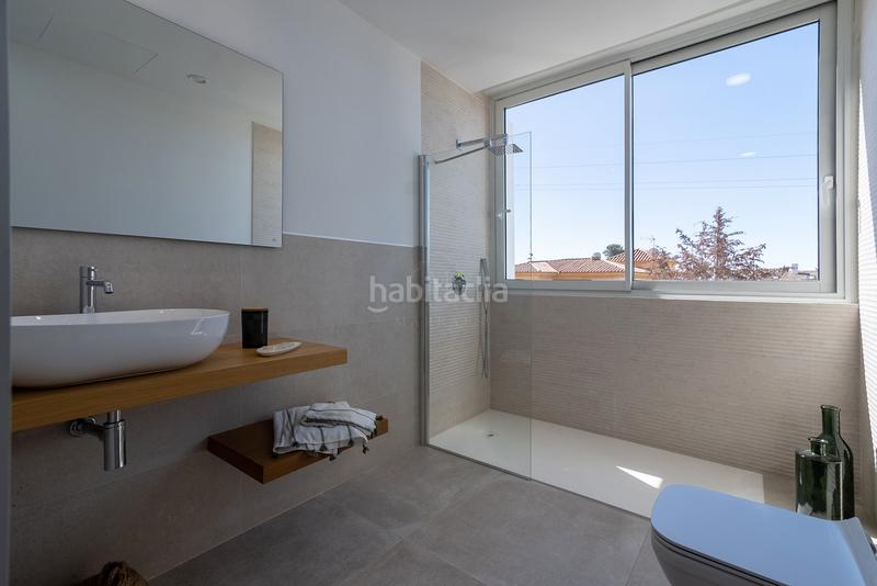 Foto 4010edb4-91b1-4ad8-9f33-d99617666a21. Maison avec parking piscine dans Valdeolletas - Las Cancelas - Xarblanca Marbella