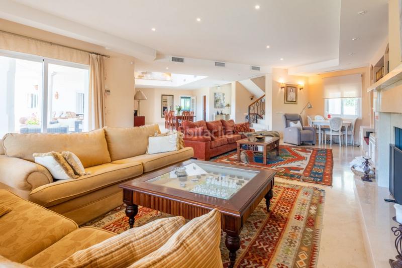 Foto f2c4e3b5-d733-4fc8-8abc-02352cae552e. Casa con parcheggio piscina in Benahavís pueblo Benahavís