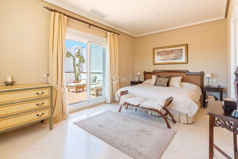 Foto feead7e5-7704-4dac-8817-98cabbcbe48d. Casa con parcheggio piscina in Benahavís pueblo Benahavís