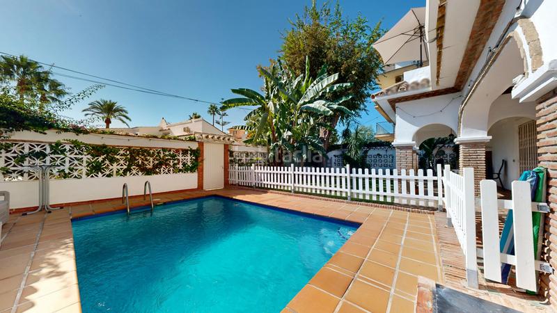 Foto 2e06eecd-c804-4cba-8a10-55ef796a95ed. Doppelhaus mit parking pool in Puente Romano Marbella