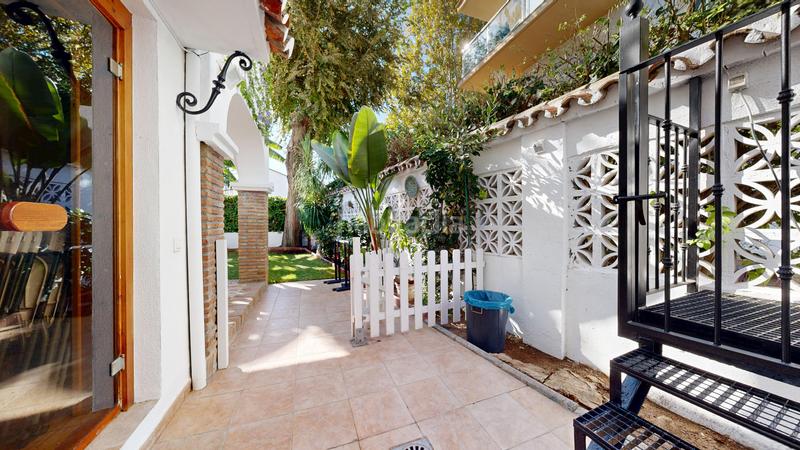 Foto 9ec89c75-226f-4854-847a-7097ac7806f0. Doppelhaus mit parking pool in Puente Romano Marbella