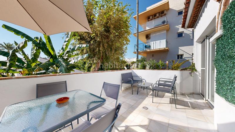 Foto b8fe568b-07bb-4f58-a158-11b07697fec3. Doppelhaus mit parking pool in Puente Romano Marbella