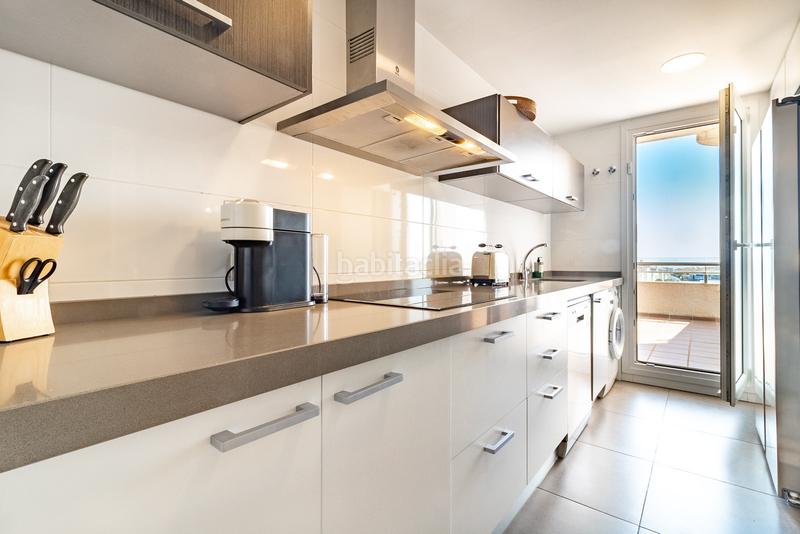 Foto cc2deb40-5804-4d38-b3fe-035231fb3a19. Dachwohnung mit parking in Puerto Banús Marbella