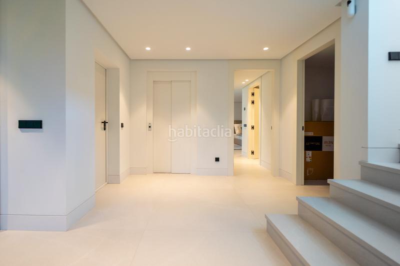 Foto b534581c-00b0-461f-b3e7-914a7a1a56c0. Maison avec chauffage parking piscine dans Nueva Andalucía centro Marbella