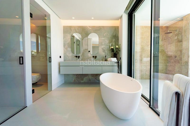 Foto d24d47e2-7cd2-4eff-879b-cb2ca17549d3. Maison avec chauffage parking piscine dans Nueva Andalucía centro Marbella