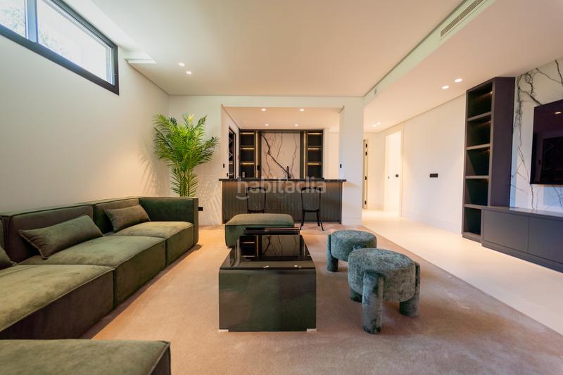 Foto e9694ab0-8786-4543-8499-b251dd0cacce. Maison avec chauffage parking piscine dans Nueva Andalucía centro Marbella