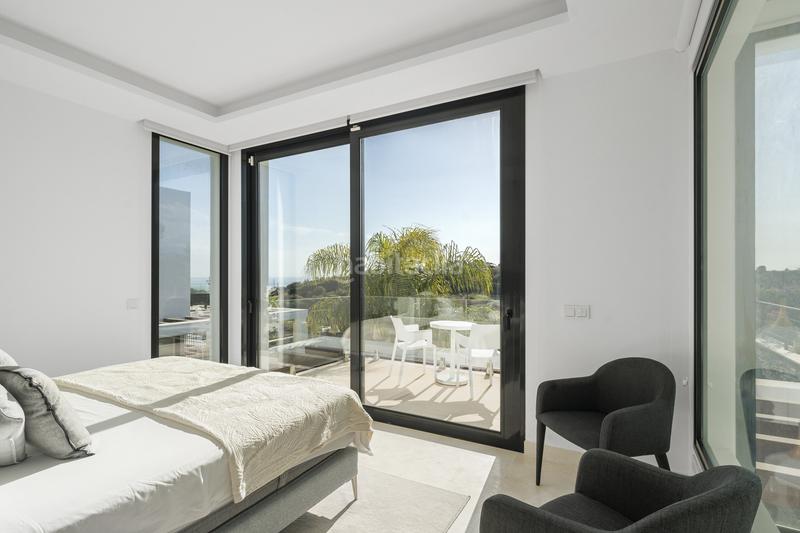 Foto 60db7c0f-26e3-425d-ab8e-cd1a96c6da8c. Maison avec parking piscine dans Cabopino - Artola Marbella