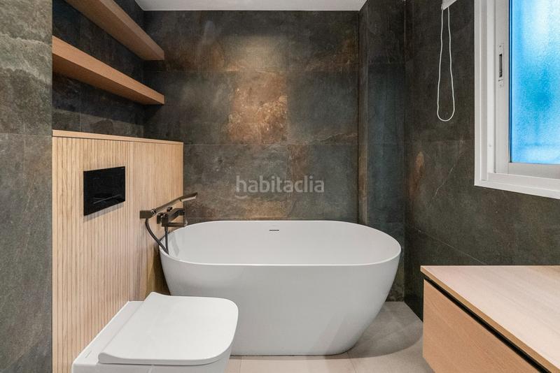 Foto d7b4221c-1bf0-43e2-b8d6-0bd58fbd50cf. Ground floor with parking pool in Puente Romano Marbella