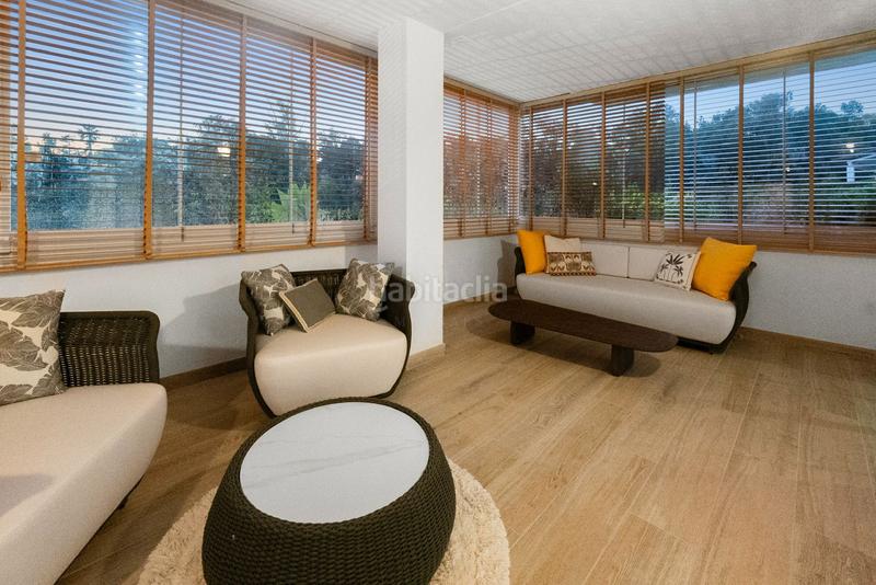 Foto e6f00193-e493-4f84-b82d-93e75b522bba. Ground floor with parking pool in Puente Romano Marbella