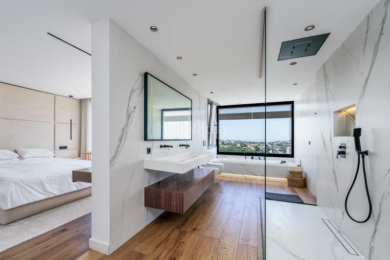 Foto 59df71e7-f1be-4f9a-a880-5785b7640d1d. Casa adossada amb aparcament piscina a La Quinta Benahavís