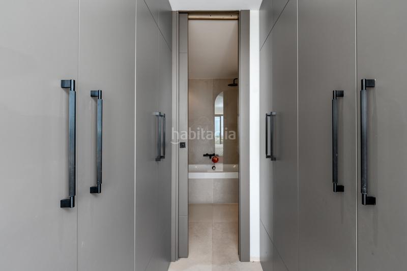 Foto 61169db6-8ea8-40f3-a12c-4476d8809fa3. Casa adossada amb aparcament piscina a La Quinta Benahavís