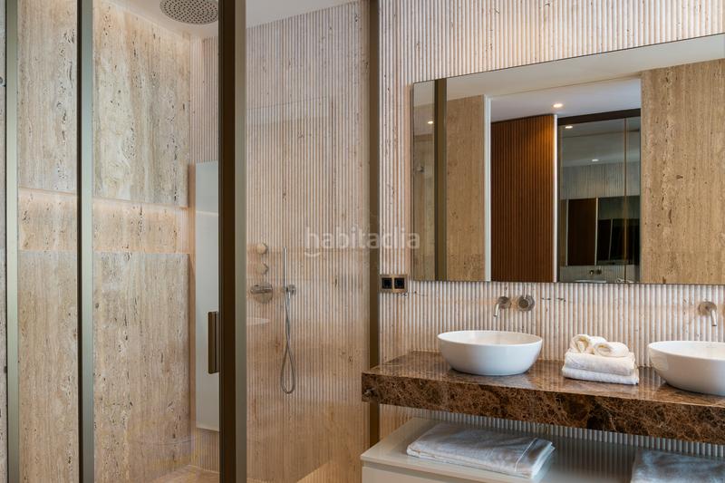 Foto 3d052bcc-7bb5-4c62-87da-fe9640dde449. Ground floor with parking pool in Puente Romano Marbella