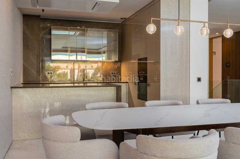 Foto 99dfaf6c-04d7-4321-b553-d2345ad3bff4. Ground floor with parking pool in Puente Romano Marbella