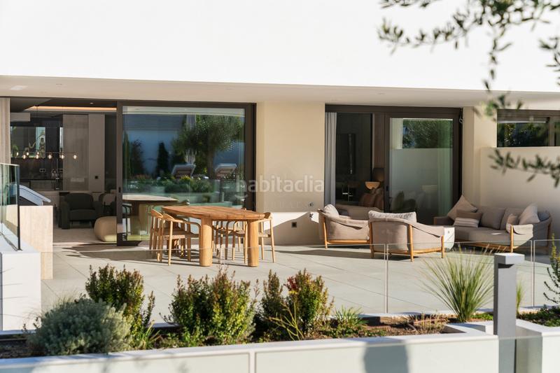 Foto c970fb8e-4761-40f9-a561-489b55b0d635. Ground floor with parking pool in Puente Romano Marbella