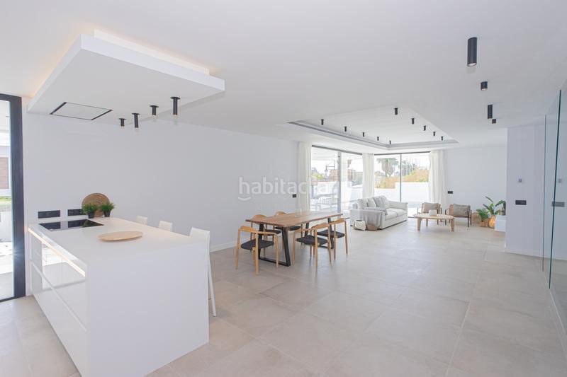 Foto 1a10ceeb-e1a8-4464-8e60-94e3abc7e71f. Miete haus mit heizung parking pool in Nueva Atalaya Estepona