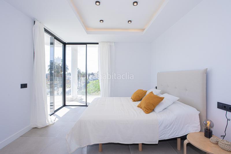 Foto 7f2e1b9a-bb02-4779-b92e-00b43257afba. Rent house with heating parking pool in Nueva Atalaya Estepona