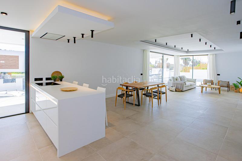 Foto 93c6b41e-ffbb-4aac-8a0f-773f5c50f423. Rent house with heating parking pool in Nueva Atalaya Estepona