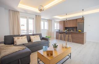 Location Attique à Pilar del 6. Ático reformado con terraza y vistas, a minutos de la playa en s