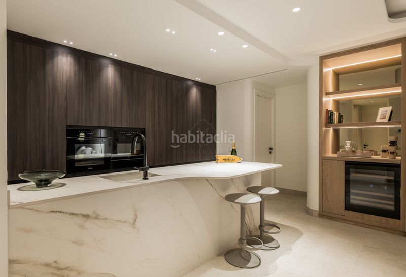 Foto 6e9e1cf4-ba63-4f7c-95e7-55de8baf831a. Àtic amb aparcament piscina a El Velerín Estepona