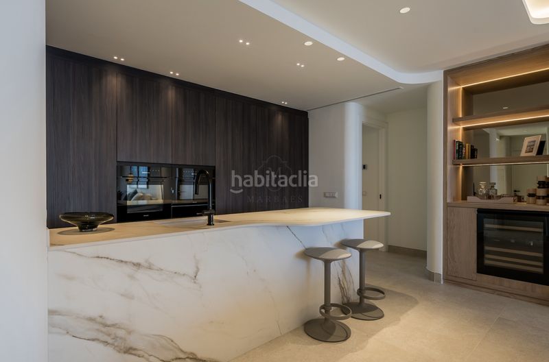 Foto c9f01dbf-ce1d-4d65-8658-db37c6a37821. Àtic amb aparcament piscina a El Velerín Estepona