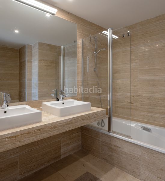 Foto c660ba14-f788-447d-89ef-2dfa74e19117. Lloguer àtic amb calefacció aparcament piscina a Benahavís