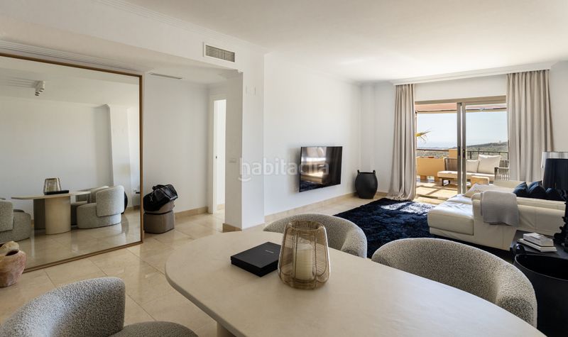 Foto fd312581-fa33-44c0-ab92-b4aeb11e1597. Lloguer àtic amb calefacció aparcament piscina a Benahavís