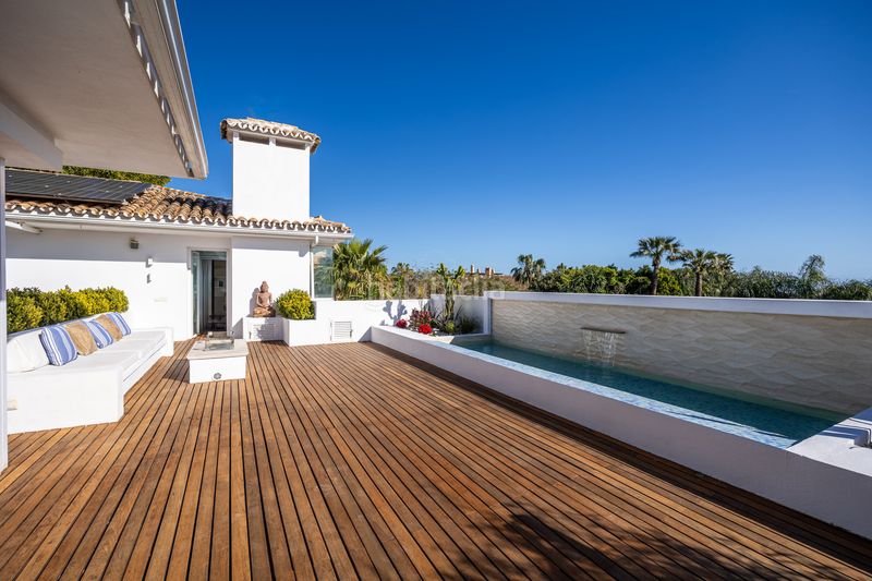 Foto 19076f4f-9366-401d-a566-1a54042ae6b1. Lloguer casa amb aparcament piscina a Sierra Blanca Marbella