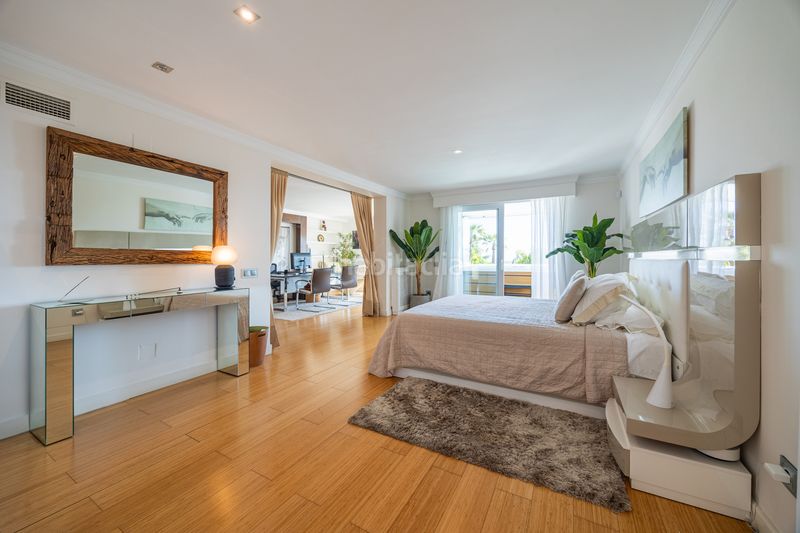 Foto 31de7ad0-1ff5-4814-93e3-424de9ce82bb. Lloguer casa amb aparcament piscina a Sierra Blanca Marbella