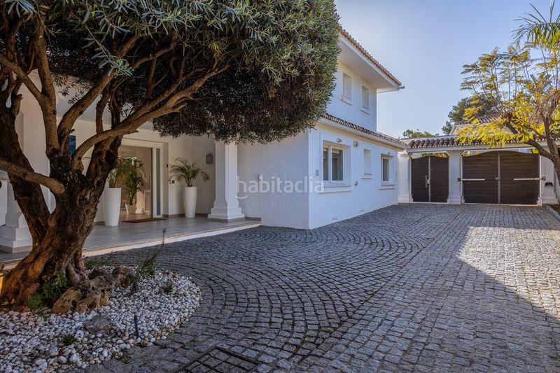 Foto 6efe0f39-030c-4e47-947a-db155d7a9f1e. Lloguer casa amb aparcament piscina a Sierra Blanca Marbella