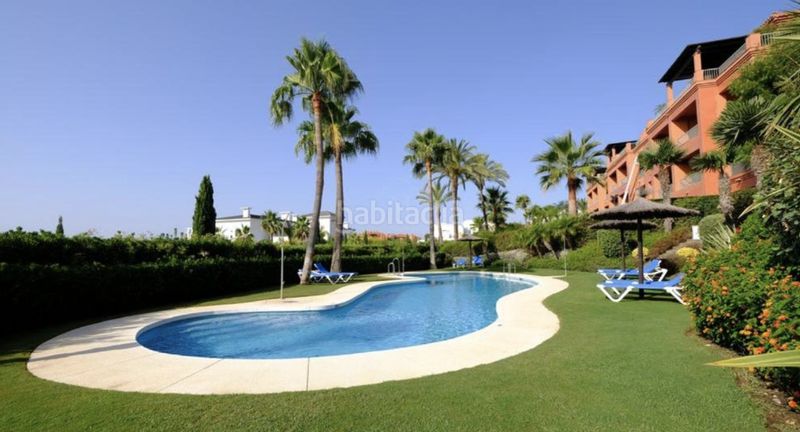Foto e97ea9a9-a260-4afc-ab6c-c7a5fa077387. Planta baixa amb calefacció aparcament piscina a Benahavís