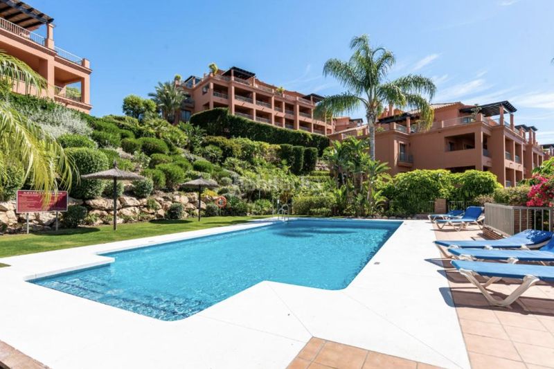 Foto f88f65d0-609c-41cd-916b-35aa26918d5b. Planta baixa amb calefacció aparcament piscina a Benahavís