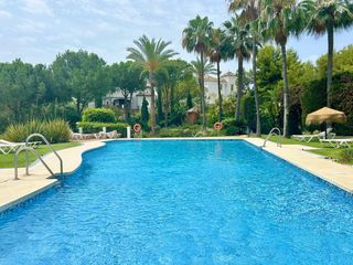 Apartament a La Quinta. Excepcional atico con impresionantes vistas al mar en la quinta