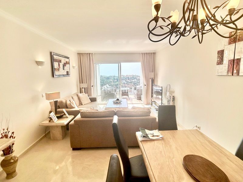 Foto a3642fac-806f-4ce1-a3d9-1ea5214ab737. Apartament amb aparcament piscina a La Quinta Benahavís
