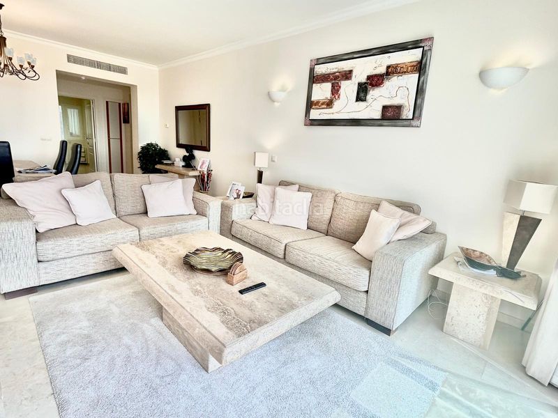 Foto da7d31aa-1ad0-4b28-9026-bd307e0dfa2d. Apartament amb aparcament piscina a La Quinta Benahavís