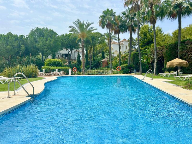 Foto e1b3bf98-98a8-4f18-b48b-4a0d1e9cfcaa. Apartament amb aparcament piscina a La Quinta Benahavís