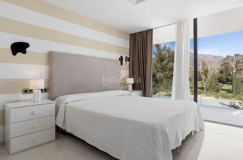 Foto 54355971-bf16-4514-b913-e6feb3a7d9c6. Casa amb aparcament piscina a Los Naranjos Marbella