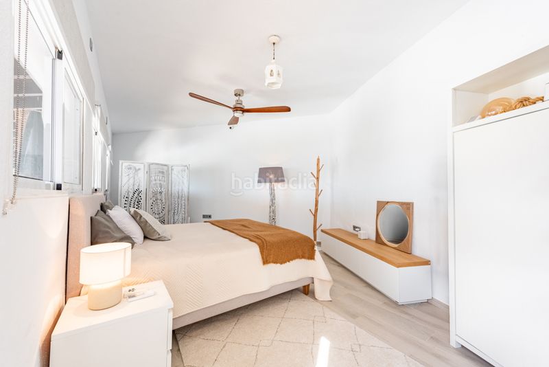 Foto a0f75e40-b4c6-4179-83d4-41afeb0f621f. Casa aparellada amb aparcament piscina a Istán