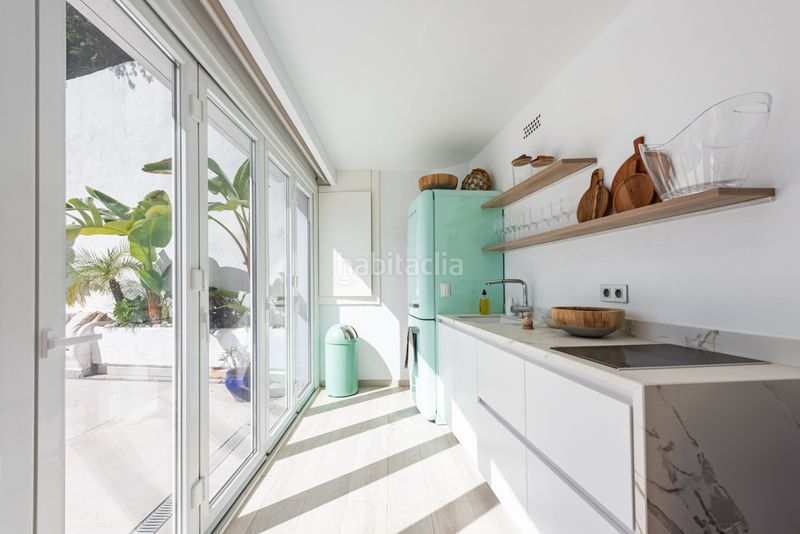 Foto a6d508a6-e784-48ca-a264-e1d49ff67733. Casa aparellada amb aparcament piscina a Istán