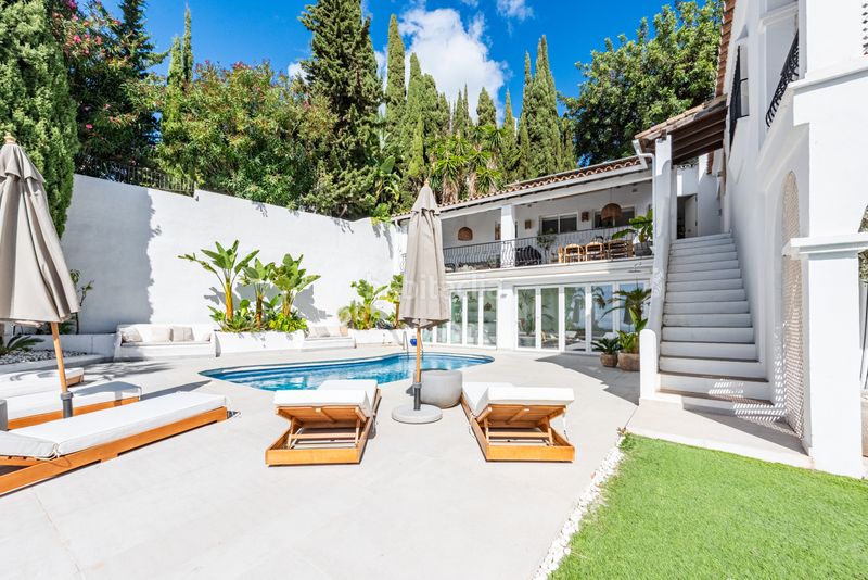 Foto c47f41df-3dd3-4a2b-97f8-9ba00608e35e. Casa aparellada amb aparcament piscina a Istán
