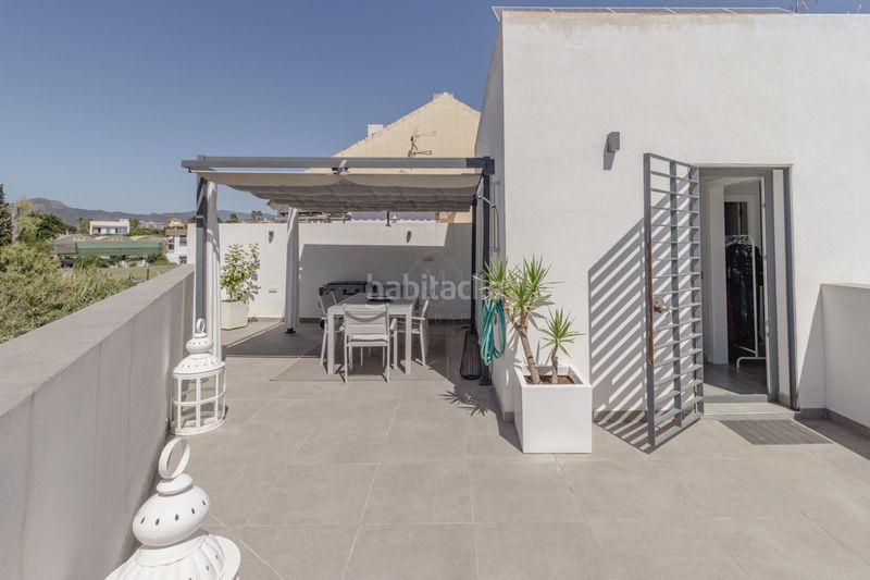 Foto d4c21454-1d14-471d-8cd4-b742840e4650. Casa aparellada amb aparcament piscina a San Pedro de Alcántara Pueblo Marbella
