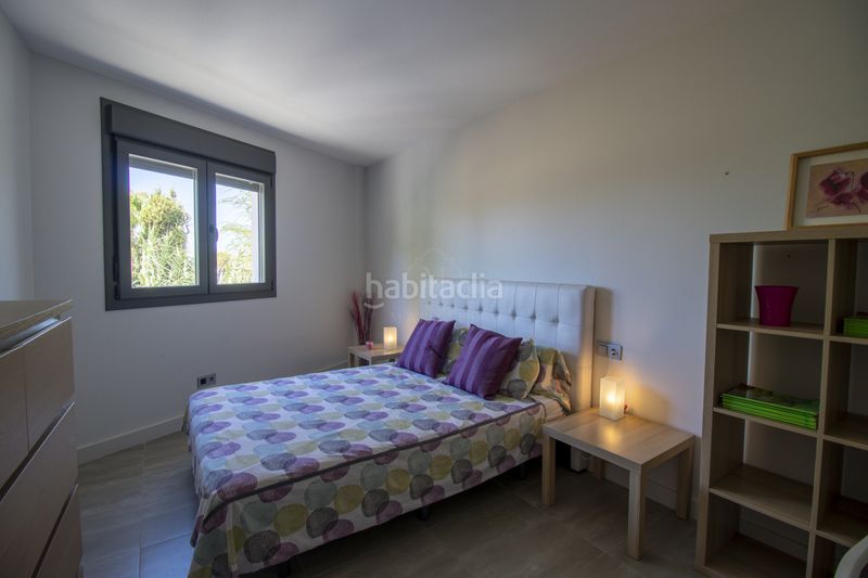 Foto e85a1bb6-58ba-4a70-9f27-9977081c6ba5. Casa aparellada amb aparcament piscina a San Pedro de Alcántara Pueblo Marbella